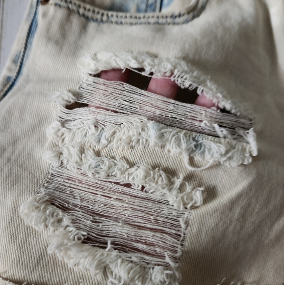 Pacsun Distressed Denim Shorts Size 25 - Picture 3 of 14